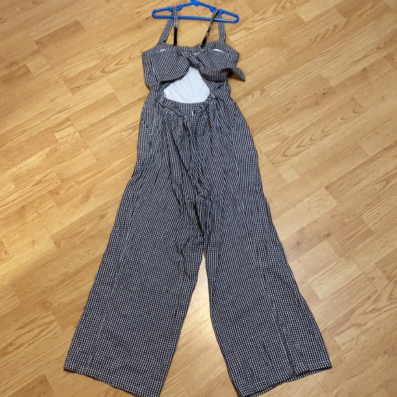 Hollister Checkered Jumpsuit. Size Small. - Picture 2 of 3
